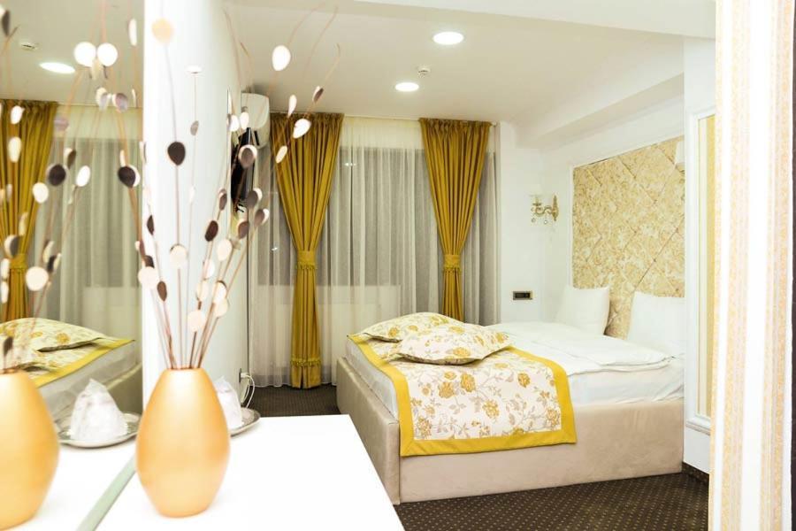 Hotel Ildis Iasi Eksteriør billede