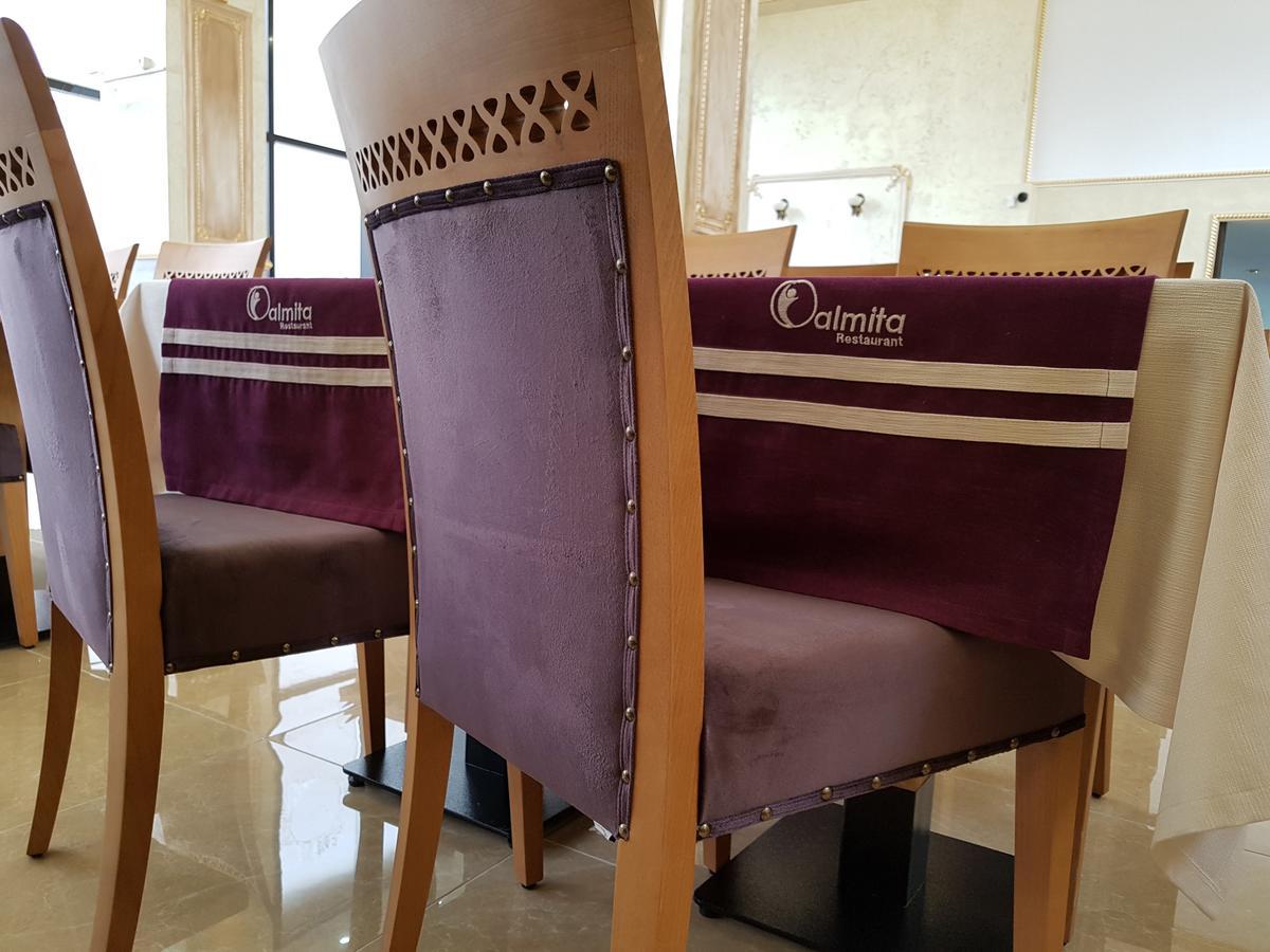 Hotel Ildis Iasi Eksteriør billede
